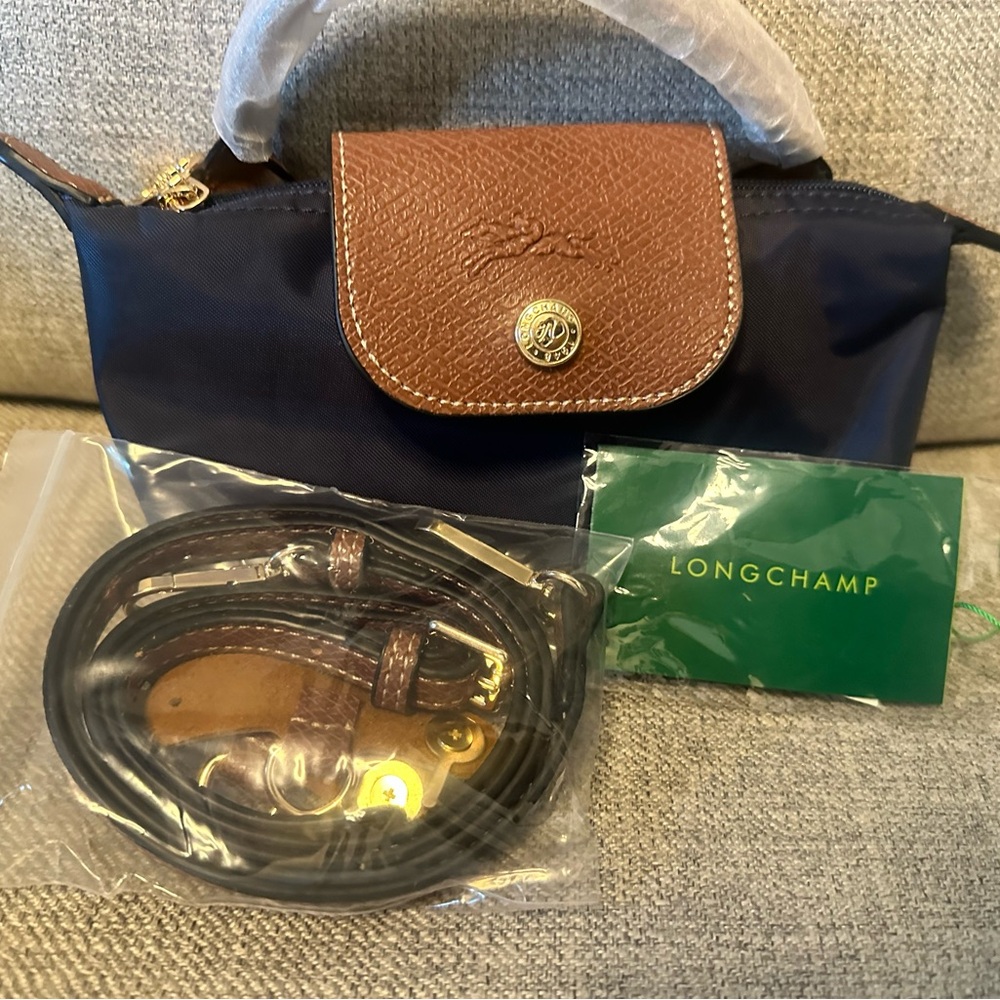 Navy Longchamp Le Pliage small leather bag